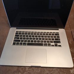 Apple MacBook Pro 2.7 Ghz i7 Processor 16gb Ram 256gb Ssd 0s Catalina Very Clean With Charger 