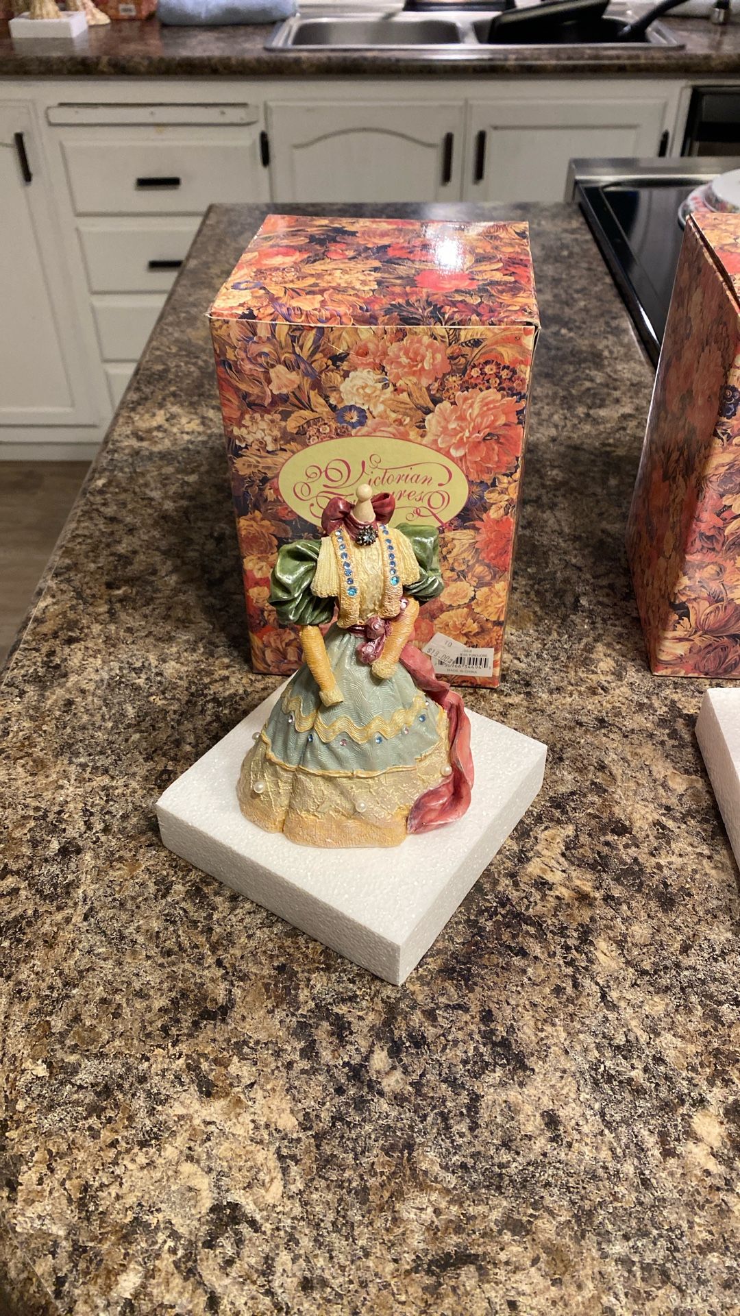 6- Victorian Treasures 