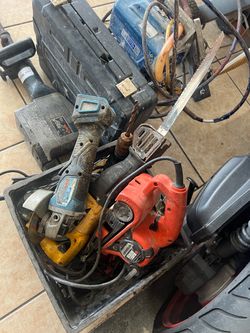 Evrething must go selling AS-IS most tools turn on FIR PARTS ONLY SELLING CHEAP $starting $29 and up