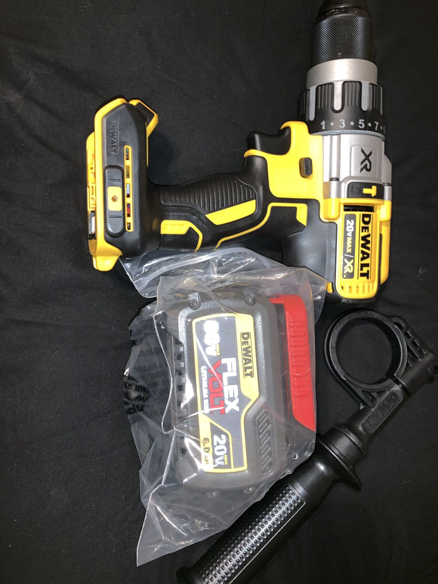 Dewalt XR Brushless DCD996 Hammer Drill & Flexvolt Battery