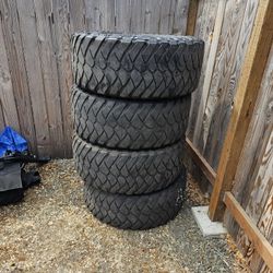 MAXXIS RAZR 37in. Tires Set Of 4