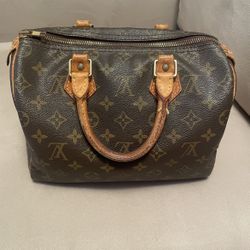 Very Nice Lv Full Size Bags $150 Each for Sale in Crosby, TX - OfferUp