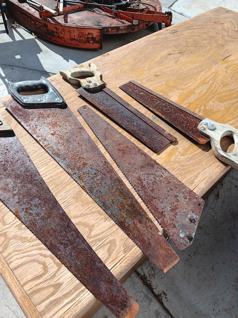 Hand Saw