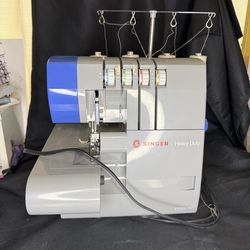 SINGER® X5004-HD Metal Frame Serger & Overlock Machine