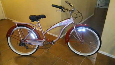 Manhattan Flyer Deluxe 6 Cruisers Bicycle for Sale in Phoenix AZ OfferUp