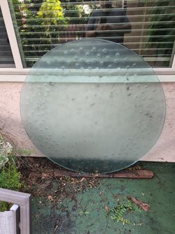 48" Round 1/2 Thick Embossed Table Top