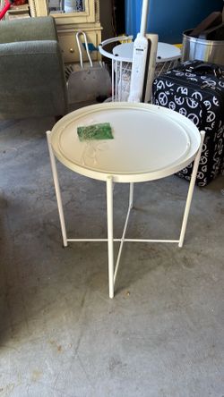 White Tray Table