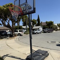 Basketball Hoop 
