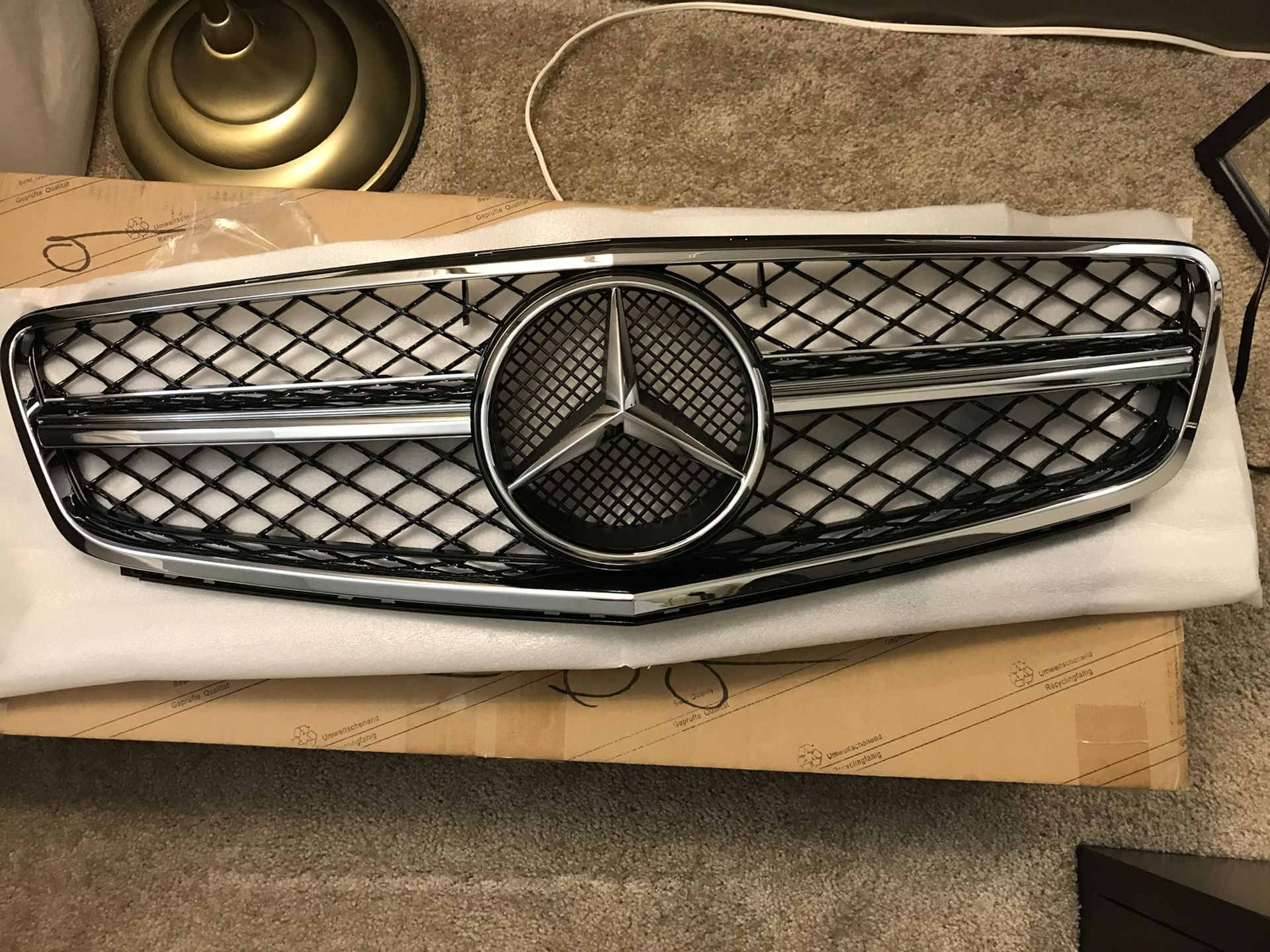 *new* Mercedes C63 Grill Fits/for (W204) C-Class models