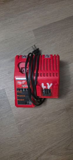 Milwaukee m18 m12 Charger