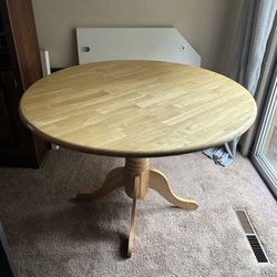 Round Kitchen Table 