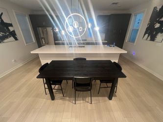 Table and chairs- free