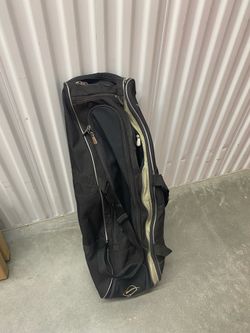 Men’s softball bag ,balls and bat