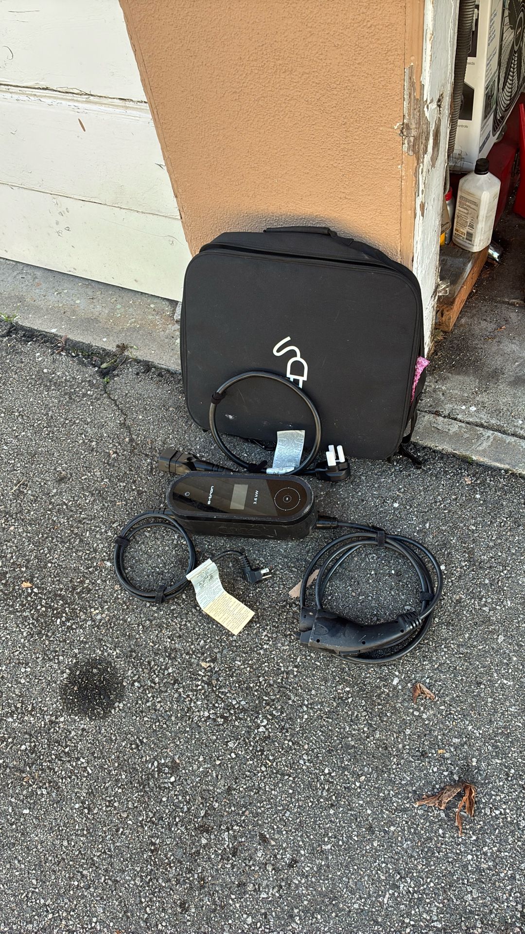 Audi E-tron Charging Unit