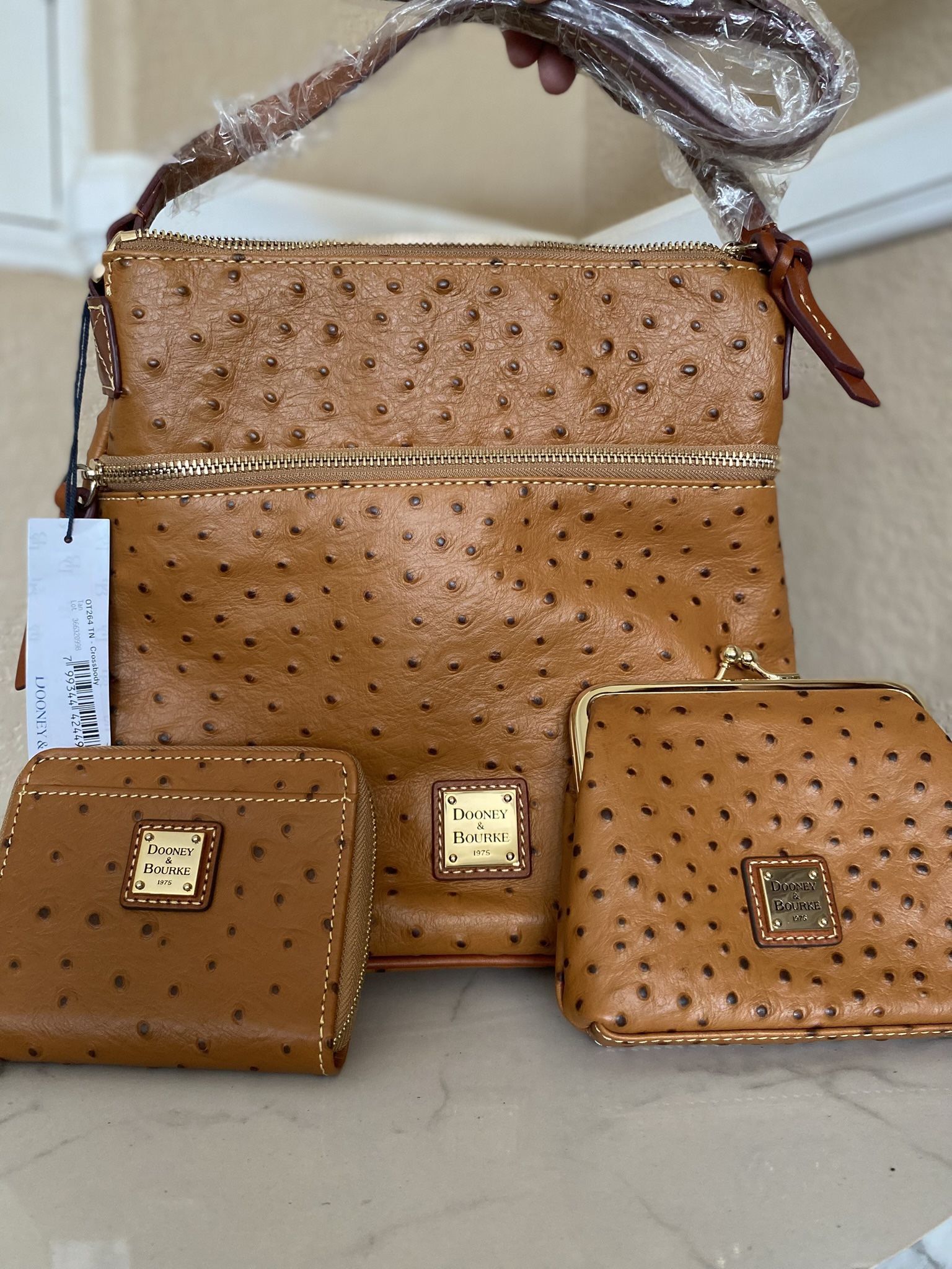 π§‘ Dooney & Bourke Ostrich Leather Set (3-Piece)