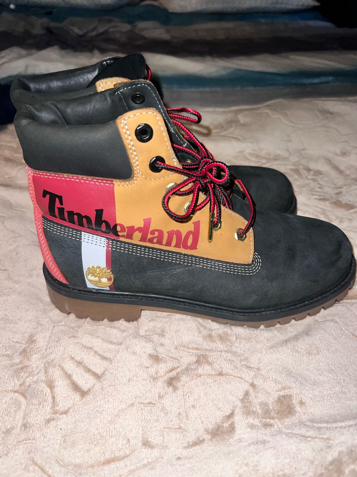 Timberlands Red Tan And Black Size 7 Men