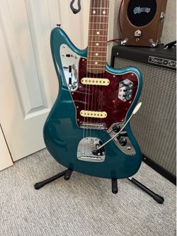 Fender Vintera 60s Jaguar Electric Guitar