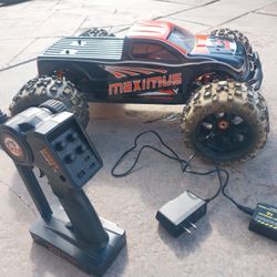 DHK HOBBY REMOTE CONTROL TRUCK IN GREAT CONDITION LIGHTLY USED WITH NEW BATTERIES 