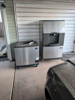Commercial Ice Machine