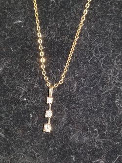 3 diamond pendant with solid gold chain