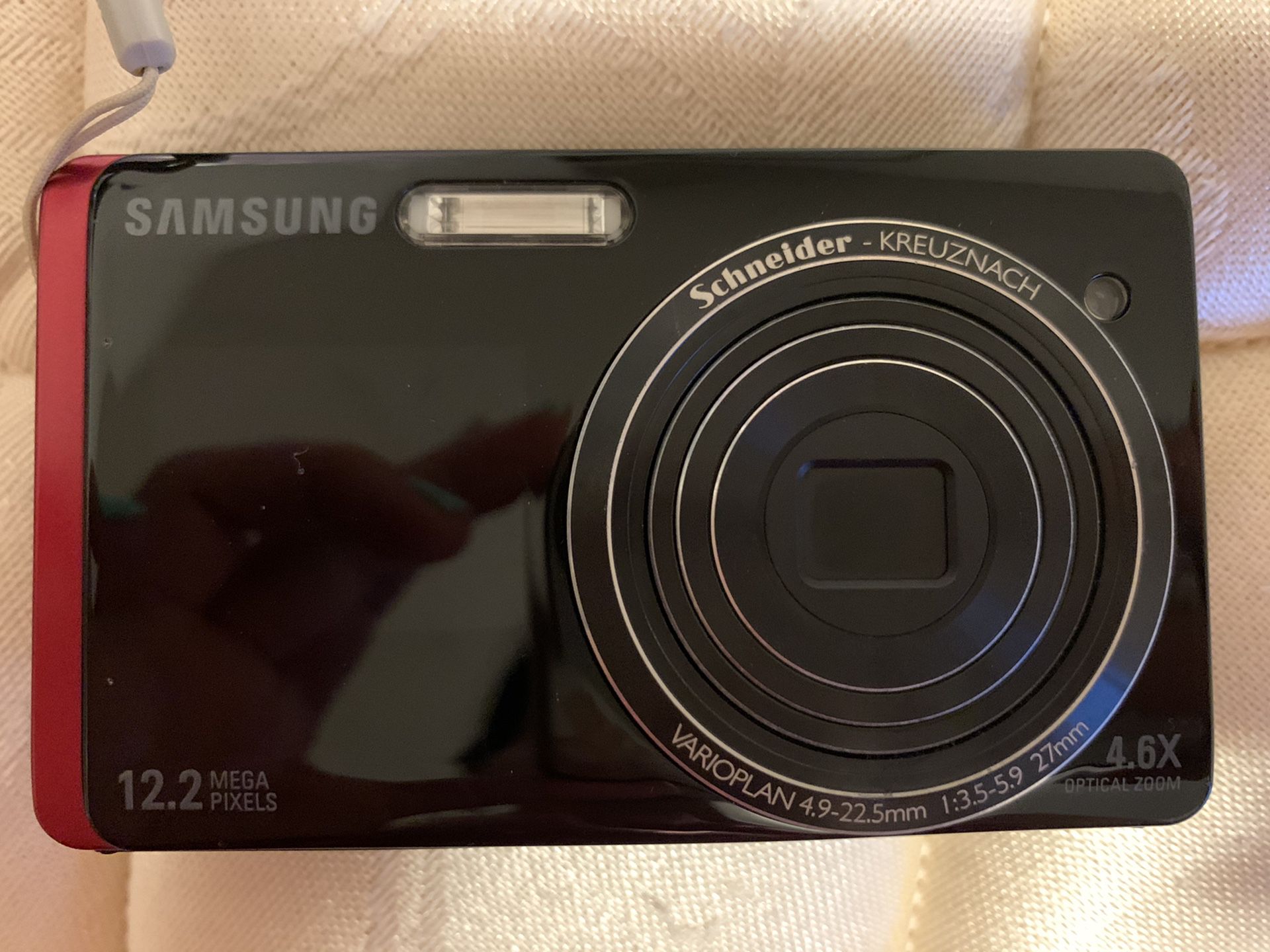Samsung TL220 12.2MP Digital Camera 4.6X