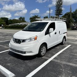 2015 NISSAN NV200 