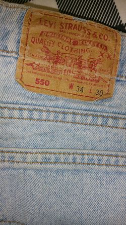 Pantalon Levi size 34 x30 usado
