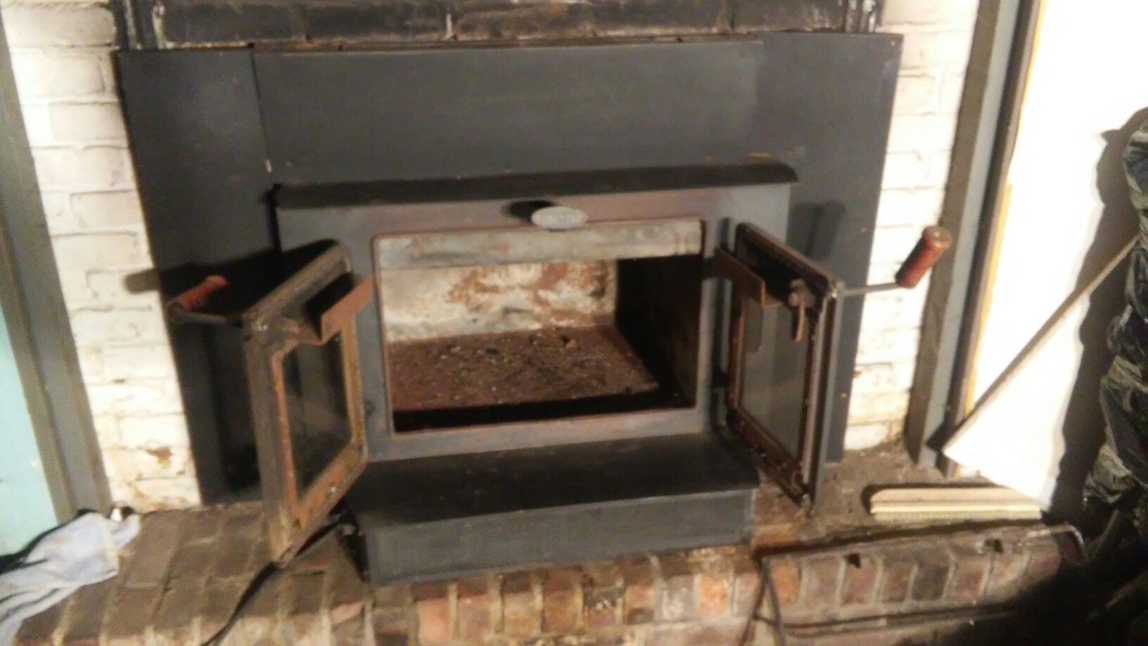 Forester wood stove insert with electric blower for Sale in Sanbornton