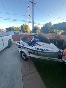 Yamaha Wave Runner jetski