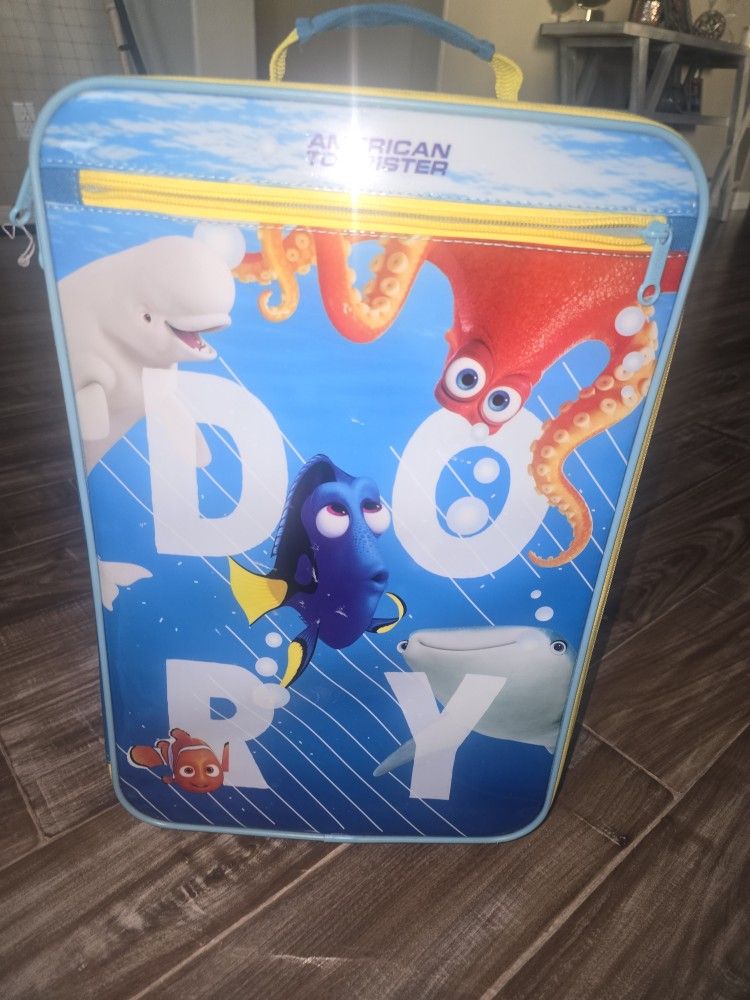 Finding Nemo Rolling Suitcase
