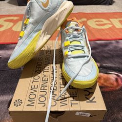 Kyrie 8