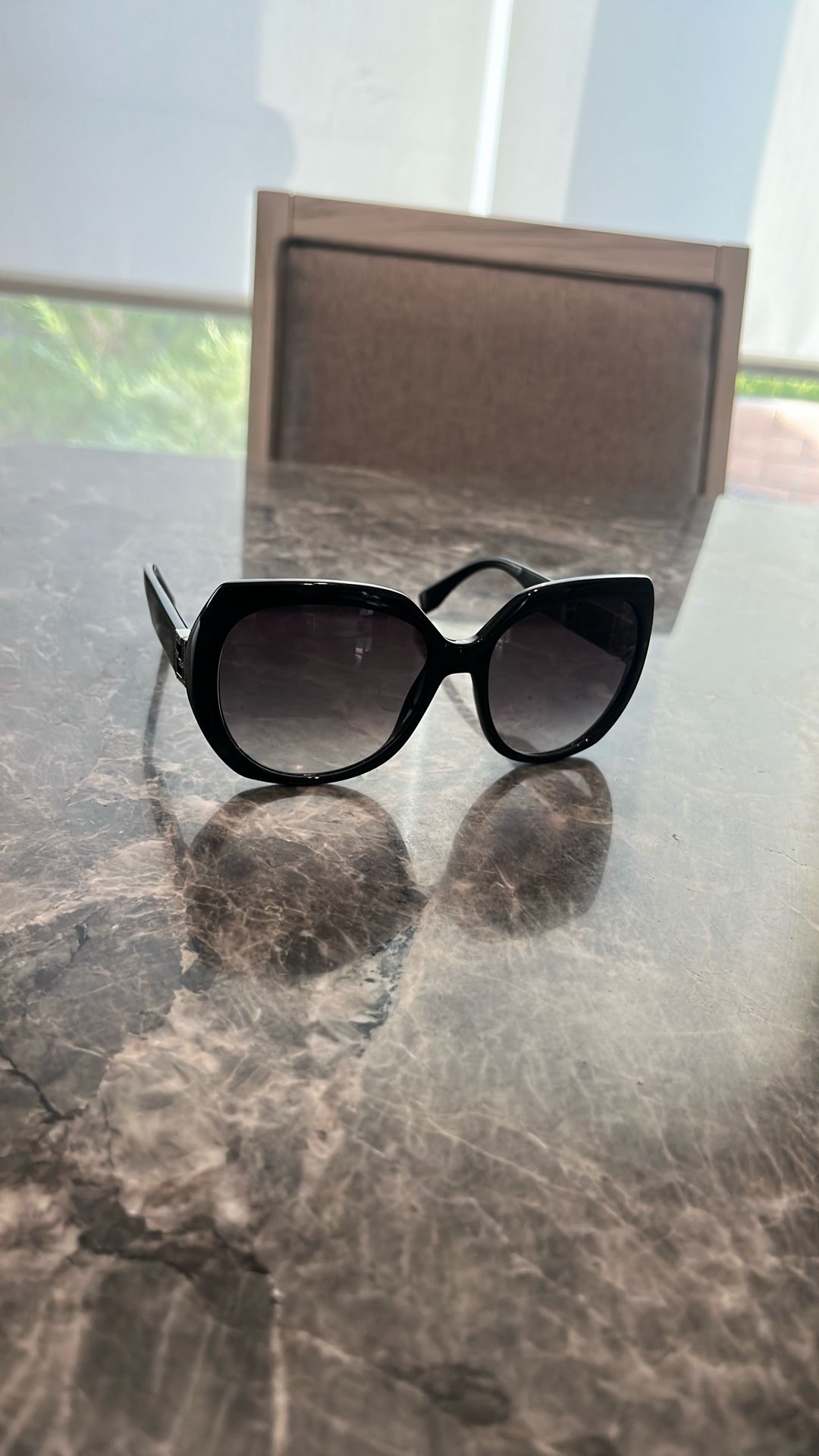 FENDI GLASSES