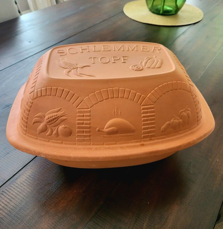 Schlemmer Topf Clay Roaster With Lid 860-38 cm