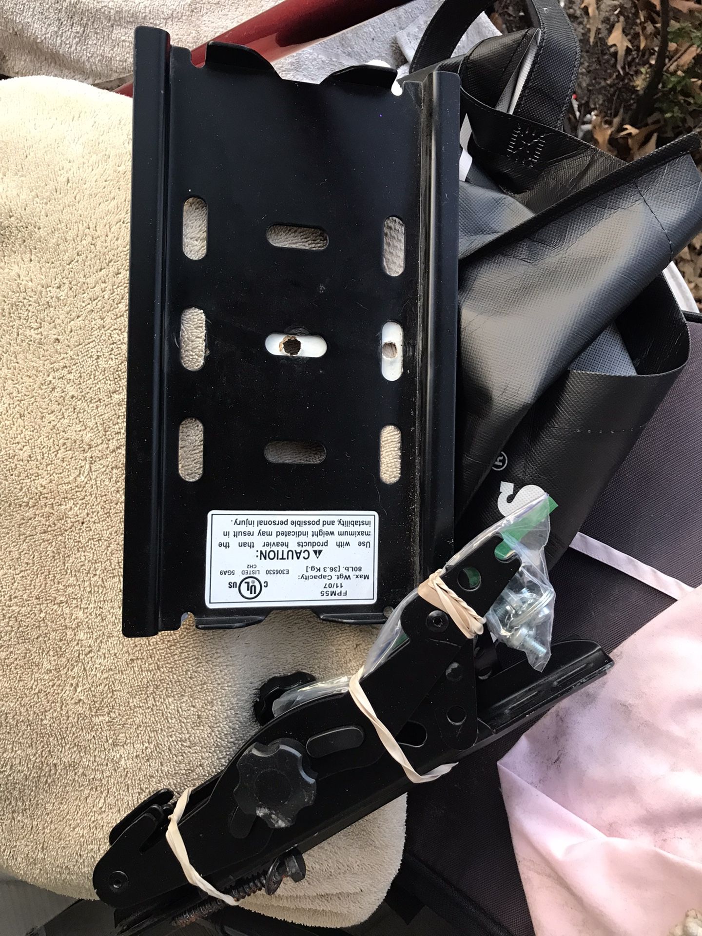 Like New Wall Tv Mount Only $20 Firm