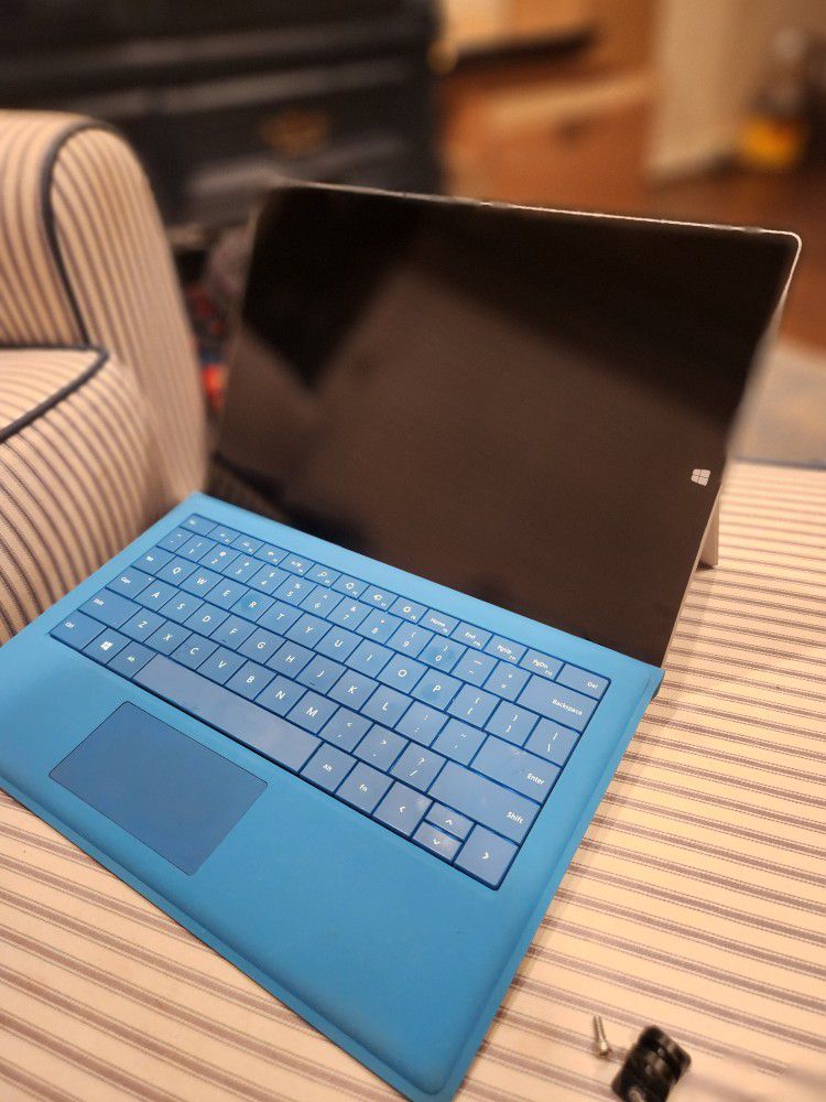 Microsoft Surface Pro 3 i7-4650U CPU 8GB
