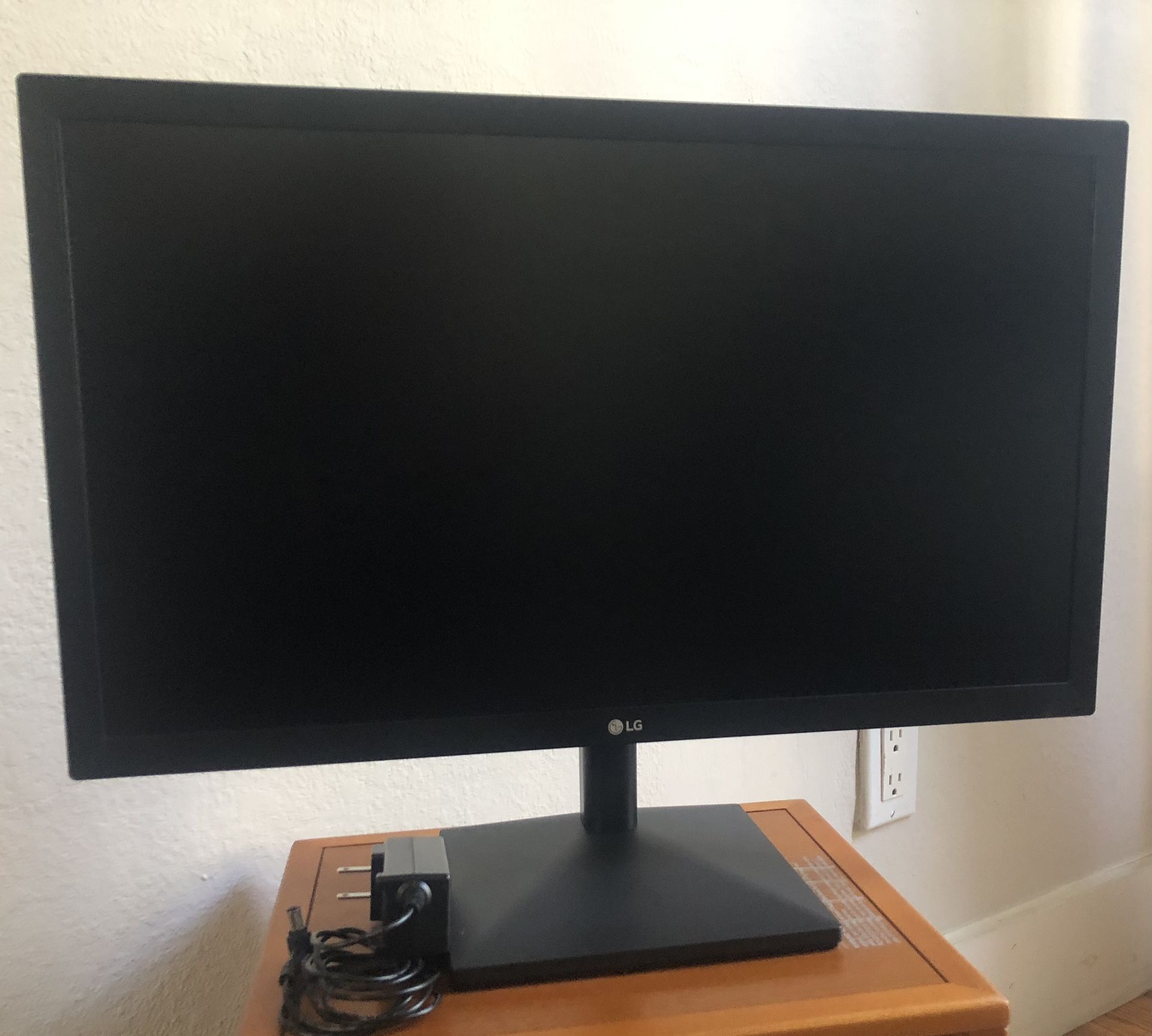 LG Monitor 22” MK430H