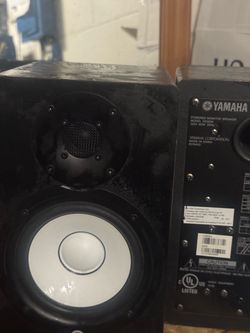 Yamaha speaker