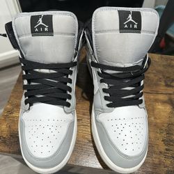 Jordan 1 Mids 10.5
