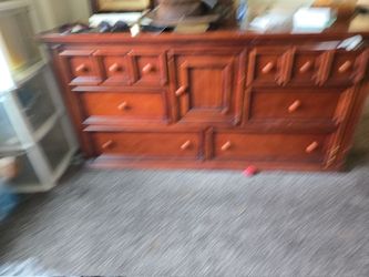 Dresser