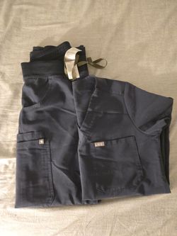 WOMENS XS FIGS SCRUBS
