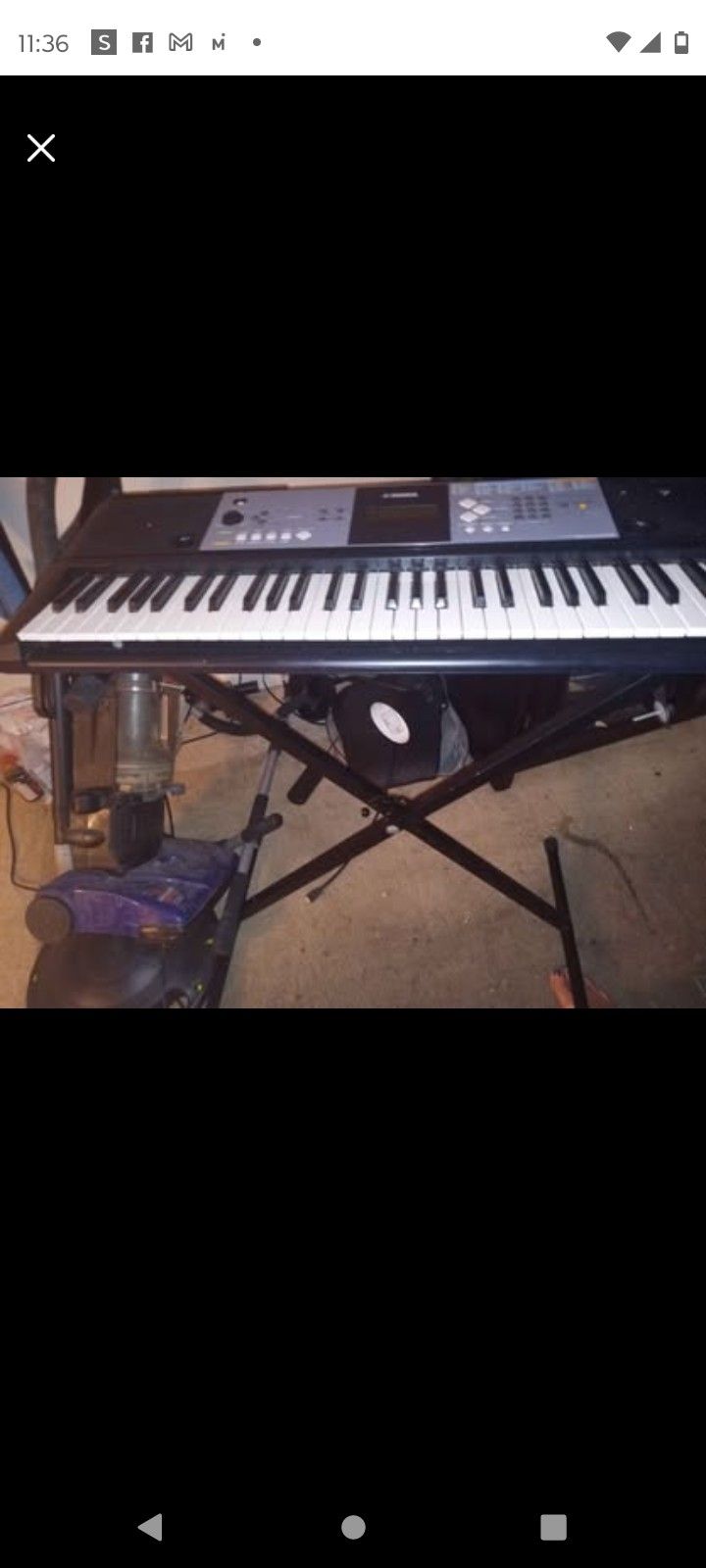 KeyBoard With Stand