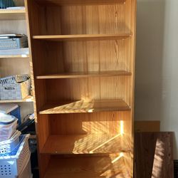 Free Wood Bookshelf