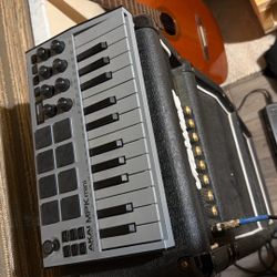 Akai MPK Mini