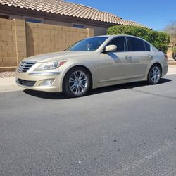 Hyundai Genesis V8