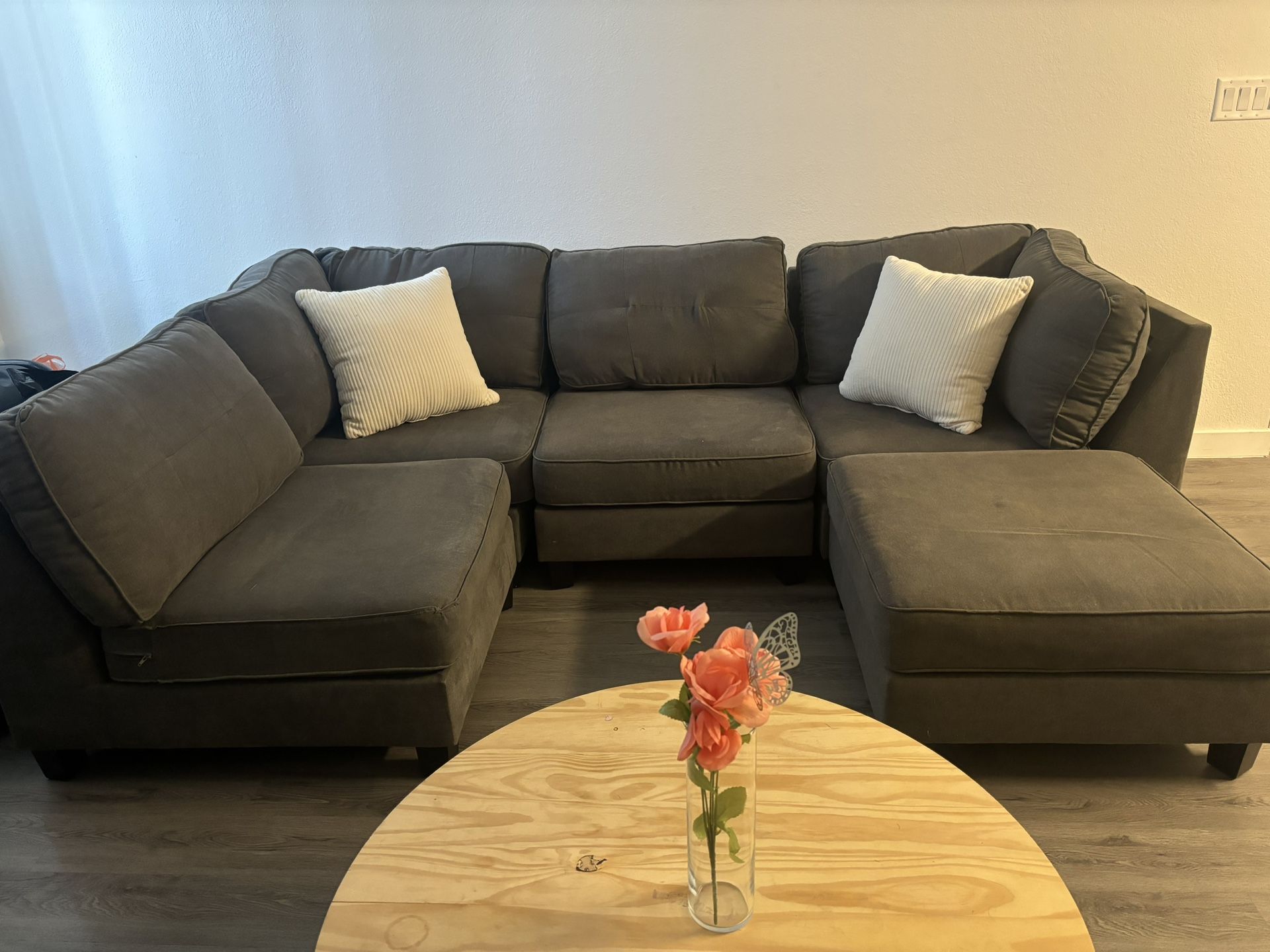 Free Delivery - Gray Sectional Sofa/Couch