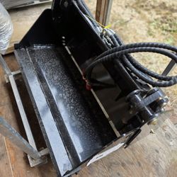 Four Into One Mini Skid Steer 38-in Bucket