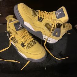 Jordan 4 Lightning