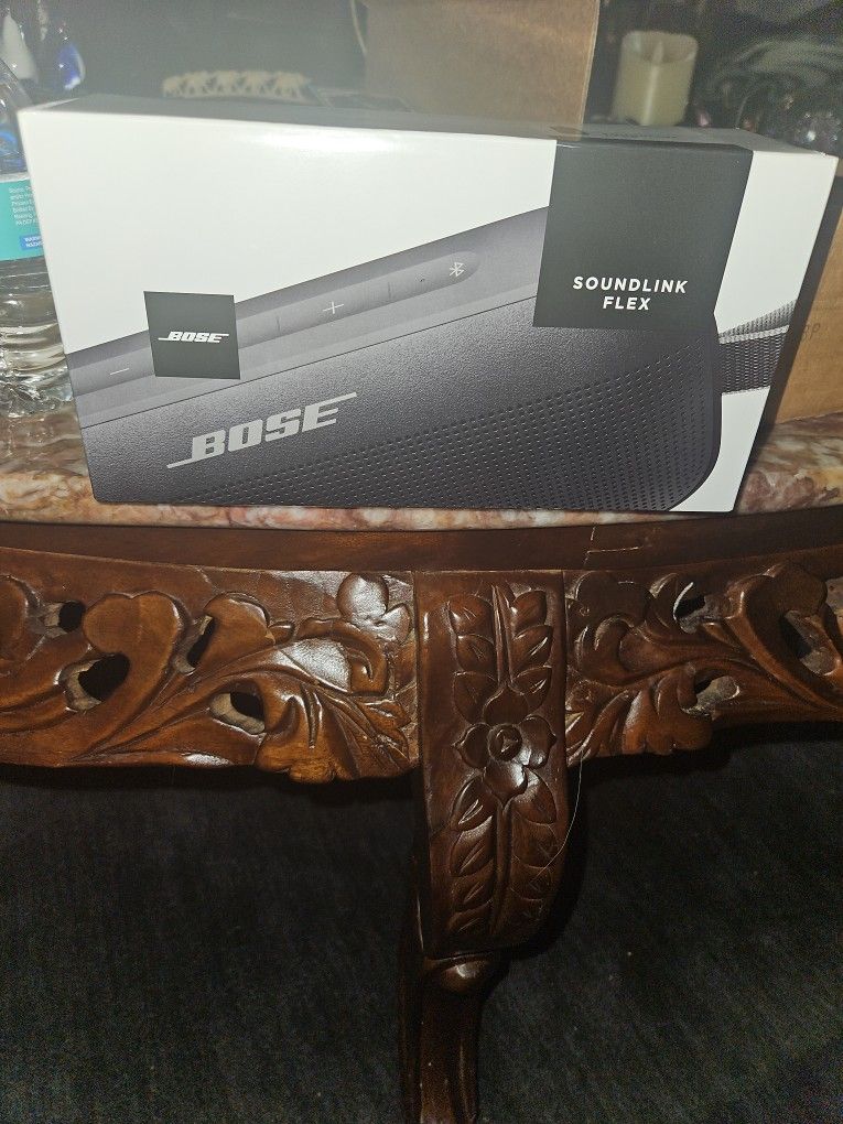 Brand New Bose Soundlink Flex
