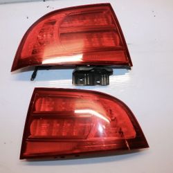 04-06 Acura TL OEM Taillights.