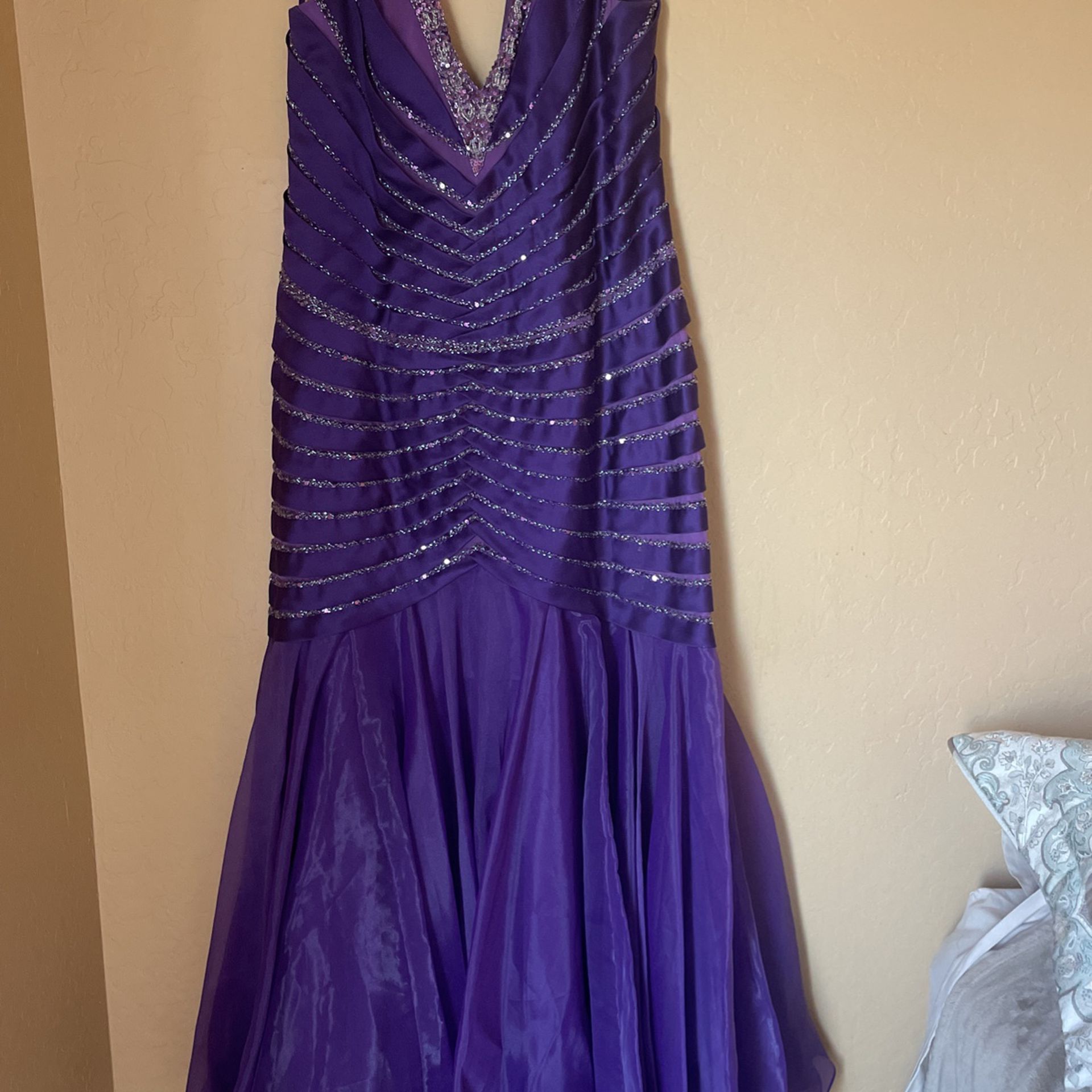 Beautiful, formal occasions, night gown